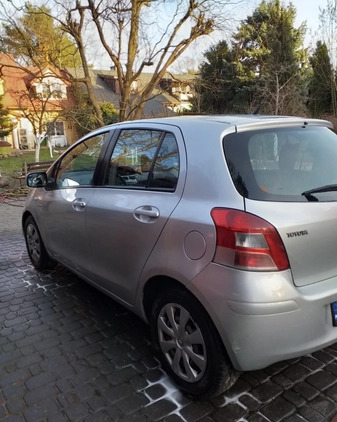 Toyota Yaris cena 16500 przebieg: 141425, rok produkcji 2010 z Warszawa małe 29